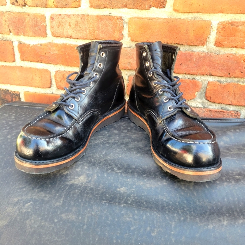 Red Wing 8130 Moc Toe boots